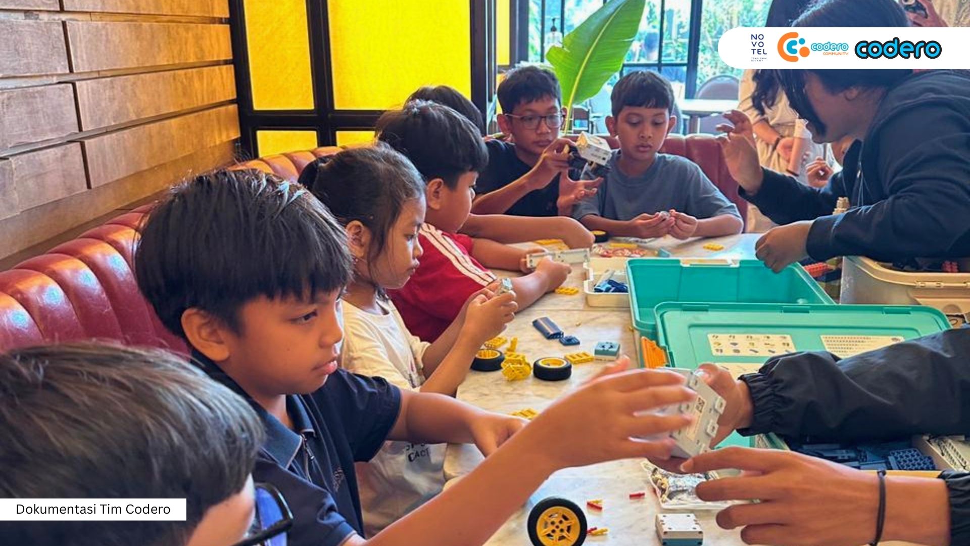 When Vacation Becomes a Digital Adventure: The Fun of Learning Robotics at the Novotel BSD Hotel