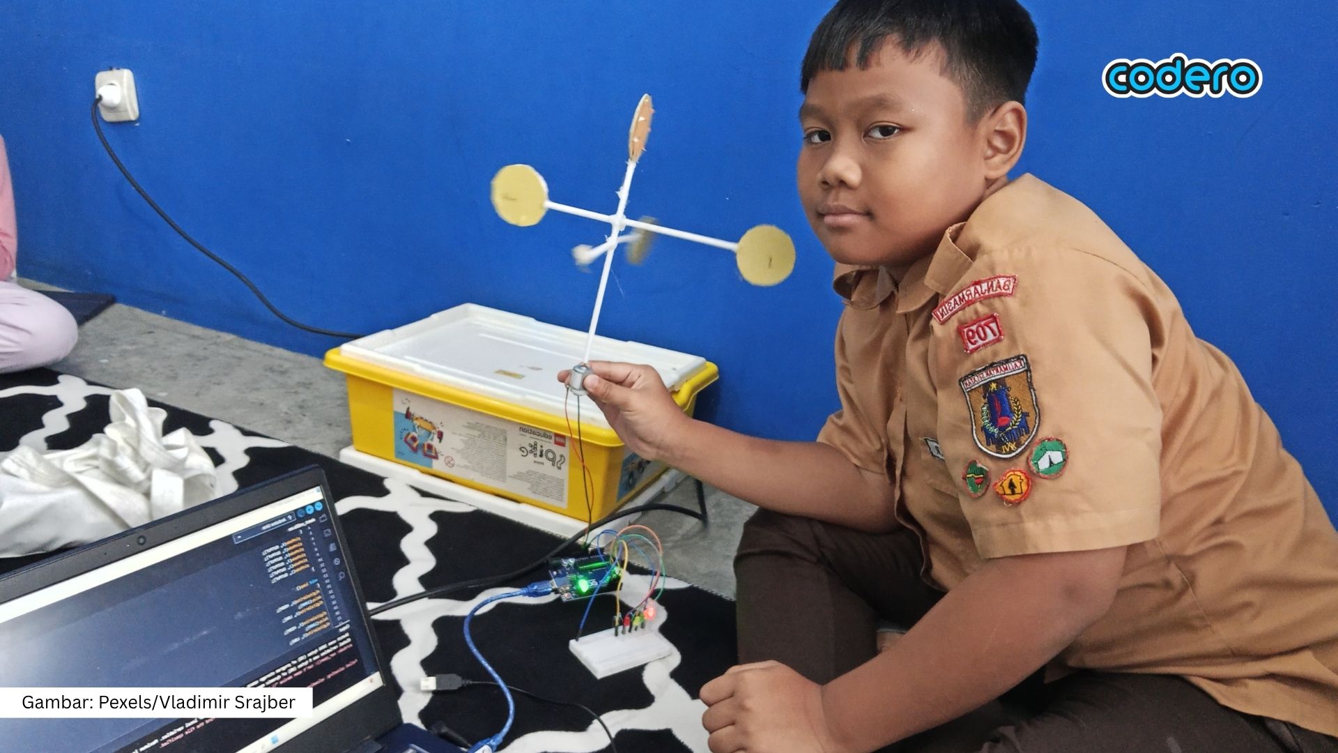 Fun Tips for Developing Your Child’s Logic and Creativity at Home During the Holidays
