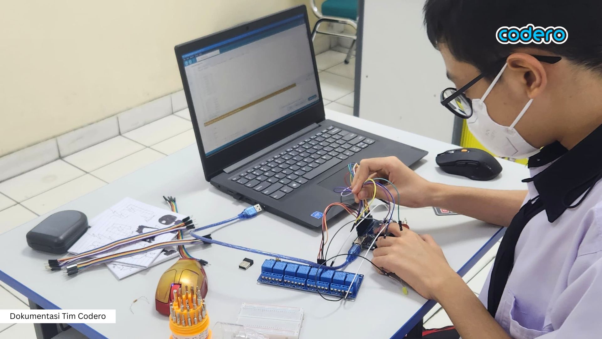 Rasa Ingin Tahu Anak Tinggi? Salurkan Lewat Proyek Teknologi Pintar dengan Arduino