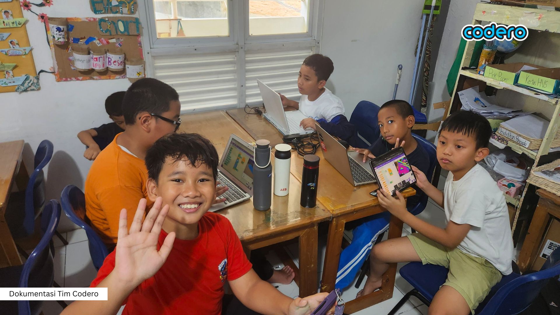 Cross-Sector CSR Collaboration: Synergy Among Companies, Schools, & NGOs to Promote Digital Literacy